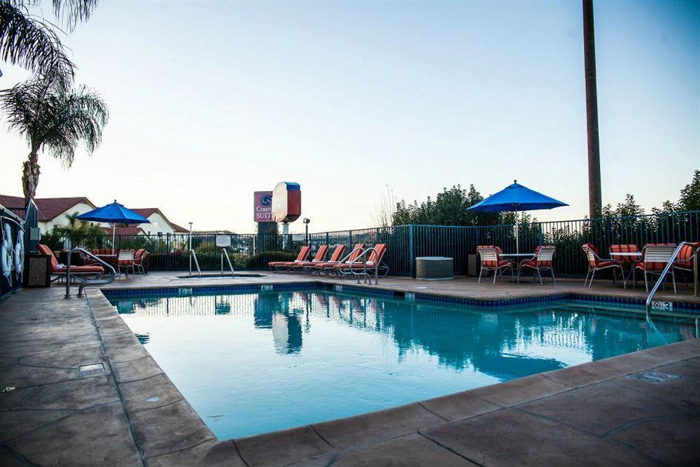 Fairfield Inn By Marriott Santa Clarita Valencia Exterior foto